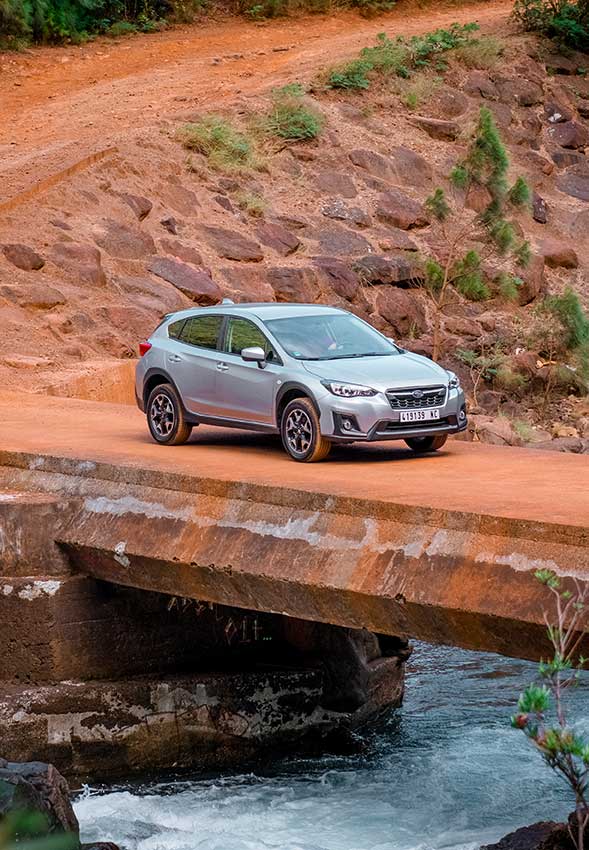 Subaru XV grise pont